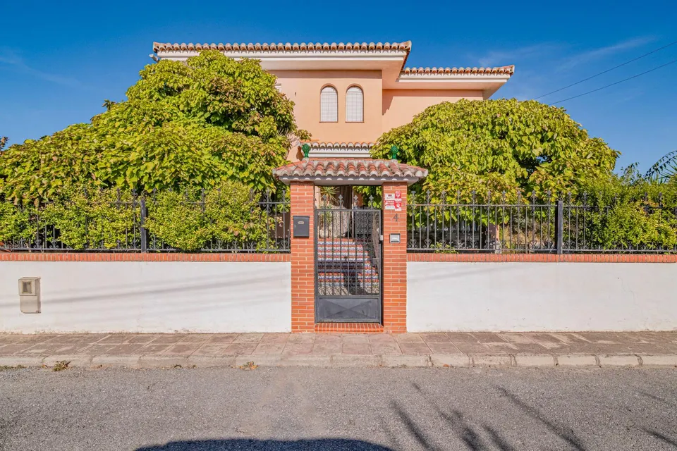 Chalet con piscina en el ventorrillo, cullar vega