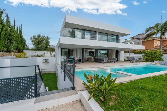 Chalet 5 habitaciones 642m² en venta - Marbella — 34