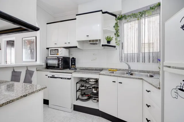 Apartamento 2 habitaciones 72m² en venta - Estacion de autobuses — 10