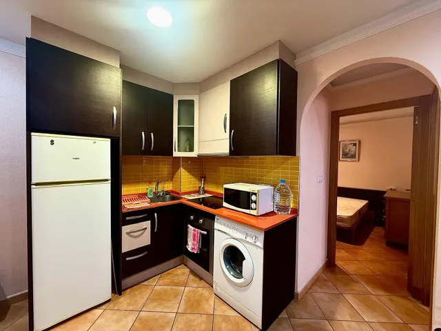 Apartamento de 2 dormitorios con plaza de aparcamiento y trastero. — 6