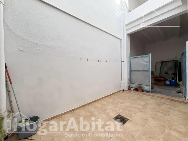 ¡Vistas a las montañas! Casa amplia y luminosa para reformar con patio y gran terraza — 11
