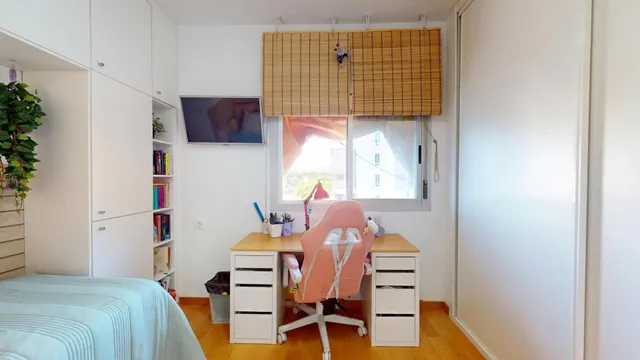 PISO DE RECIENTE CONSTRUCCIÓN CON AMPLIA TERRAZA, PISCINA, GARAJE Y TRASTERO — 8