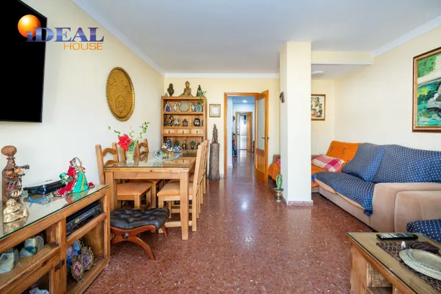 ESTUPENDO ATICO JUNTO AL MAR CON TERRAZA FANTASTICA — 15