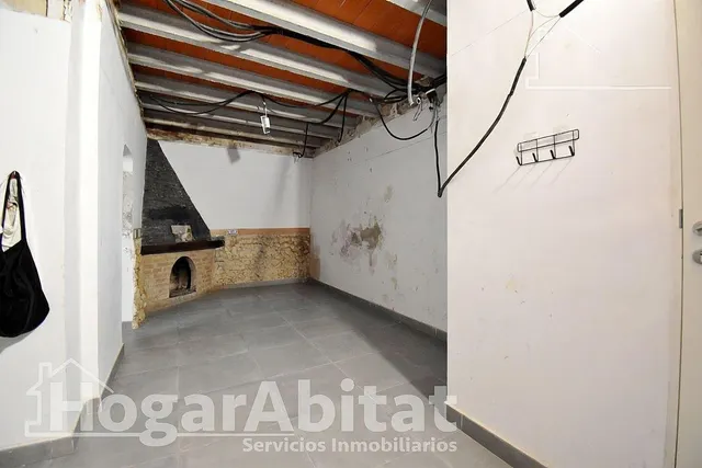 Casa luminosa y esquinera con balcón y dos terrazas, toda am - foto 3