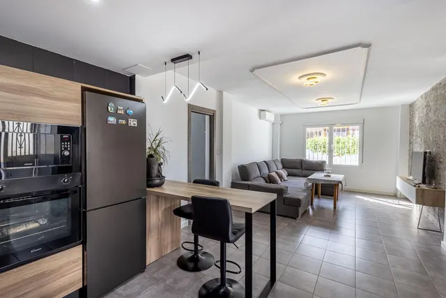 Casa en venta en Monachil (Granada) – Amplia, luminosa y con gran potencial — 10