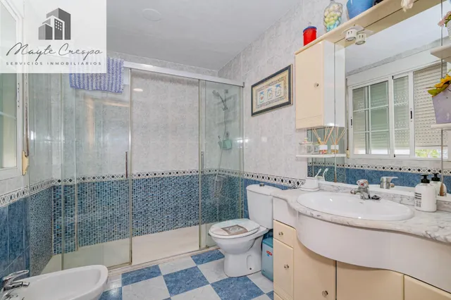 ¡AMPLIA CASA DE 4 DORMITORIOS, 3 BAÑOS Y CALEFACCIÓN CENTRAL EN LA ZUBIA! ✨ — 20
