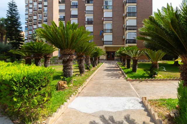 Apartamento de 1 dormitorio y 1 baño en orihuela costa (campo amor) — 25