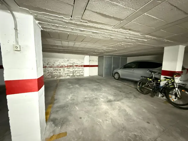 Apartamento en esquina de 2 dormitorios a 500 m de las piscinas naturales en Torrevieja!!! — 32