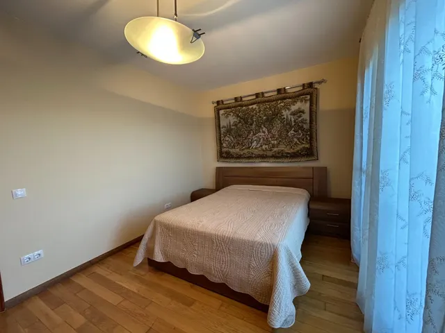 Espaciosa casa con impresionantes vistas a la montaña — 33