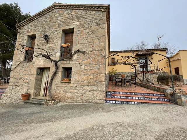 MASIA DE 4 habitaciones EN FONOLLOSA — 37