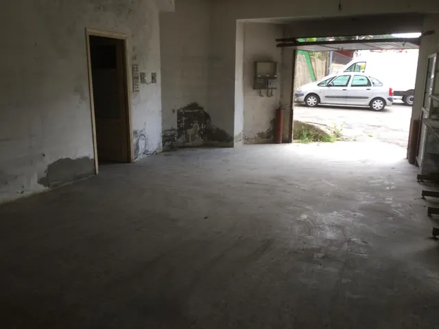 LOCAL COMERCIAL EN CISTIERNA — 6