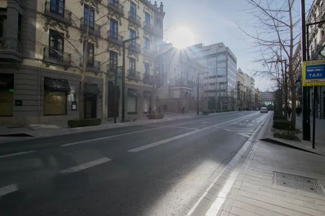 Local comercial junto a Mercado de San Agustín y a espaldas de Gran Vía. — 22