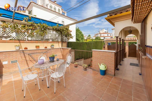 VIVIENDA PAREADA EN MONTELUZ — 16
