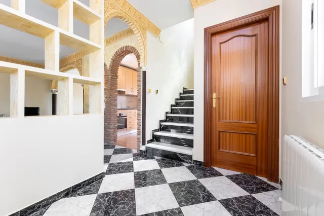 Amplio Chalet con piscina, pista deportiva y vistas en Ogíjares. — 9