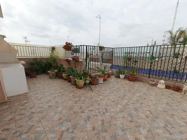 Ático exclusivo reformado con amplia terraza en pleno Raval de Elche — 5