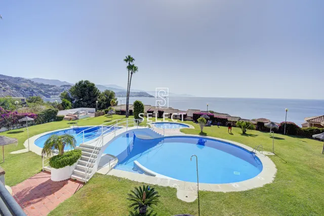 Apartamento con Terraza y Vistas Panorámicas al Mar en Marina del Este. — 22