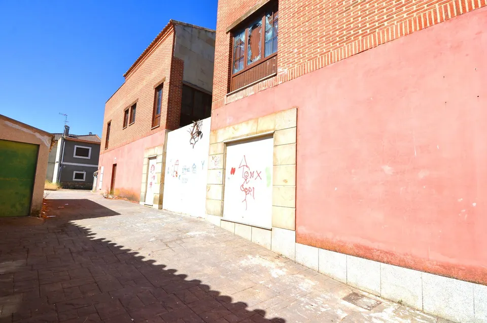 Urbis te ofrece un hotel con spa en venta en Parada de Arriba, Salamanca.