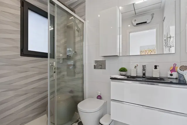 Villa 3 habitaciones 180m² en venta - Comunidad valenciana — 34
