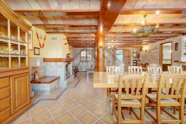 Vive la exclusividad y el confort en esta magnífica vivienda - foto 4