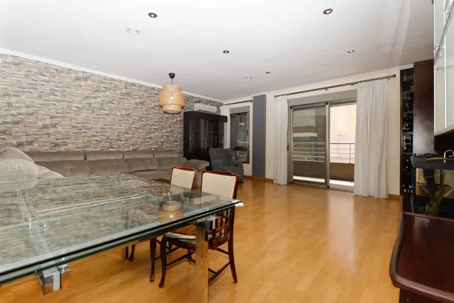 APARTAMENTO EN EL CENTRO DE TORREVIEJA CON GARAJE Y TRASTERO — 3