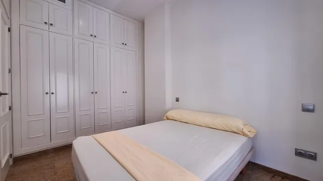 Apartamento de un dormitorio junto a la Catedral — 11