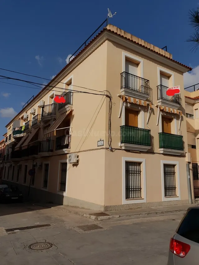 MAGNIFICO PISO EN CALLE VIRGEN DE LA ESPERANZA. - foto 3