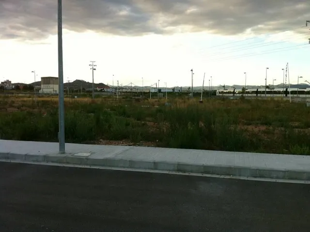 Parcela urbana en el casco urbano, cerca del metro — 4