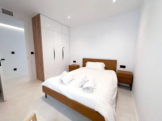Vivienda de diseño reformada junto al Paseíto Ramiro a pasos de la playa — 9