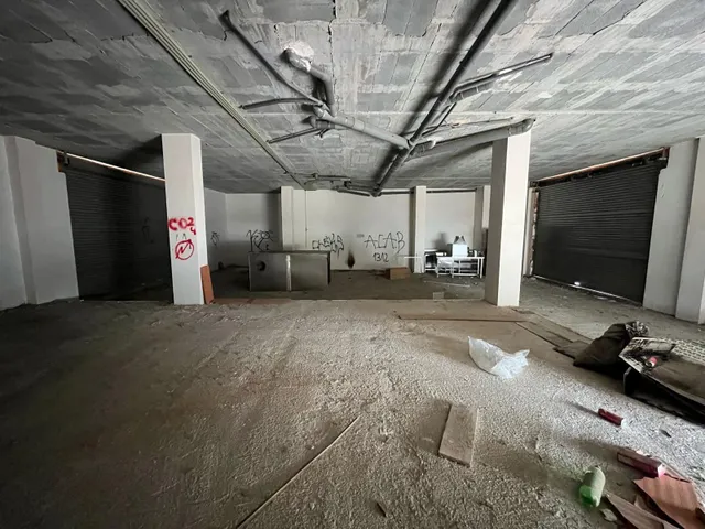 LOCAL COMERCIAL ESQUINERO FRENTE A CAP IGUALADA NORD — 9