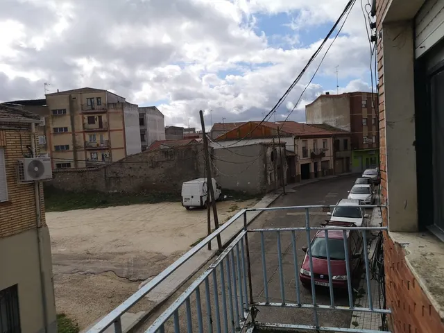 Urbis te ofrece una estupenda casa y local en venta en Vitigudino, Salamanca. — 4
