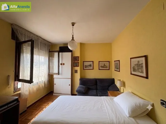 PISO CENTRICO CON GARAJE Y TRASTERO — 11