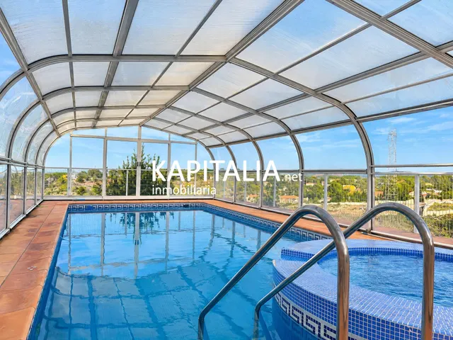 Chalet en VENTA en San Cristóbal, Alberic, con piscina privada cubierta, jardín y parcela de más de 1.000 m2 — 12