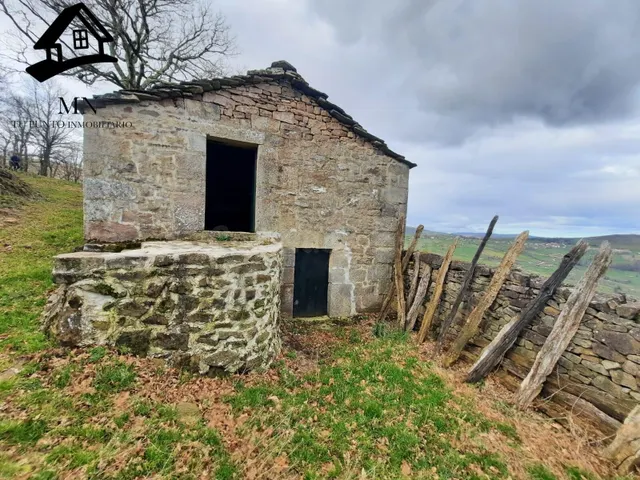 CABAÑA PASIEGA Y FINCA EN SAN PEDRO DEL ROMERAL - foto 2