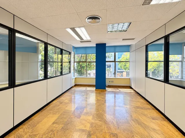 Local comercial 144m² en venta - Marbella — 7
