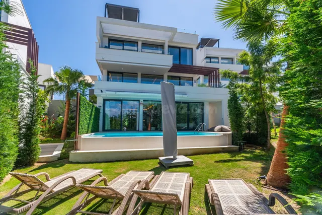 Chalet 4 habitaciones 362m² en venta - Riviera del sol