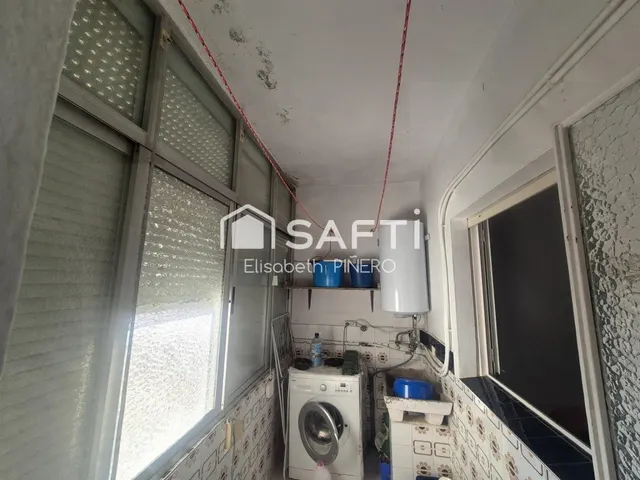 ¡Totalmente amueblado! Espacioso piso de 4 dorm. con gran terraza y lavadero en el centro de Montijo – ¡Todo exterior! — 18