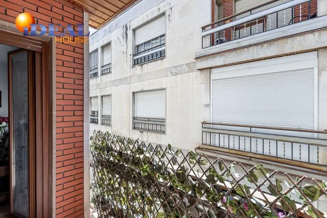 Magnífico piso con plaza de garaje junto a Catedral. — 9