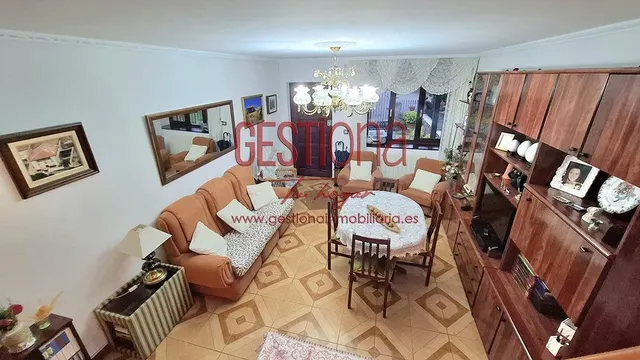 CASA ADOSADA, DISPUESTA PARA ENTRAR A VIVIR. HAZAS DE CESTO. — 10