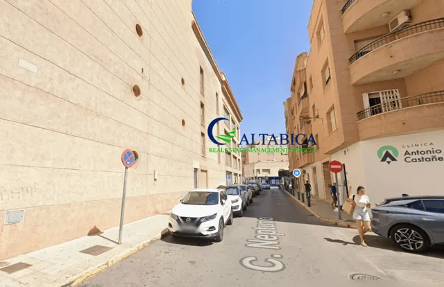 Piso en Venta en Roquetas De Mar Almería — 3