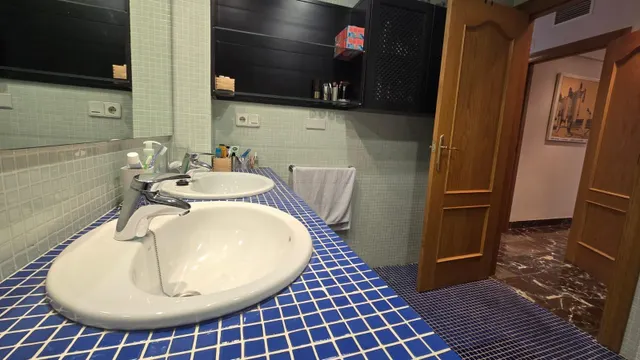 PISO DE LUJO EN ESQUINA TODO EXTERIOR CON GRAN SALON — 31