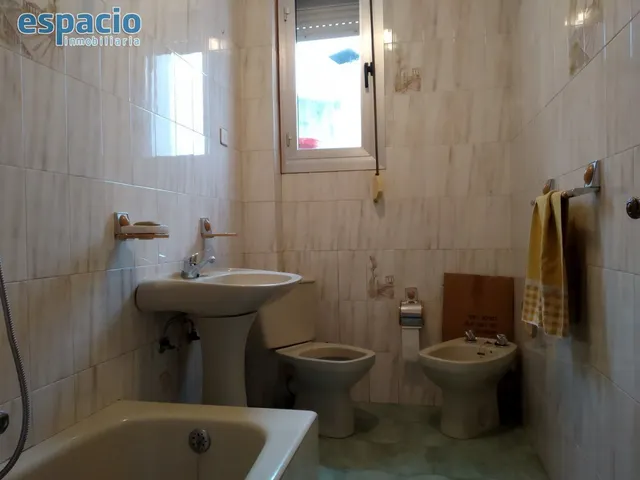 VENTA DE PISO LUMINOSO EN ZONA CENTRO — 4