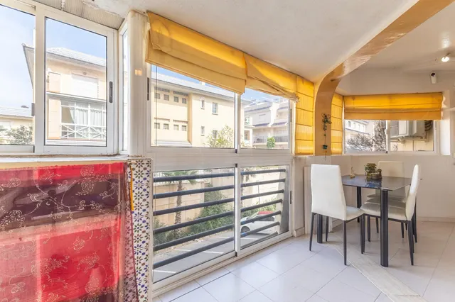 APARTAMENTO DOS DORMITORIOS ZONA LA VELETA . — 16