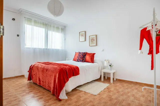 Encantadora Casa Adosada en Barriada Juan XXIII — 21