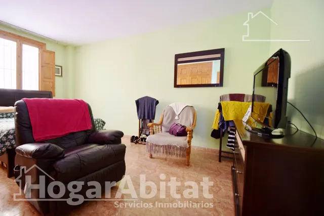 CHALET SEMINUEVO CON PISCINA, GARAJE, JARDIN Y TERRAZA — 29