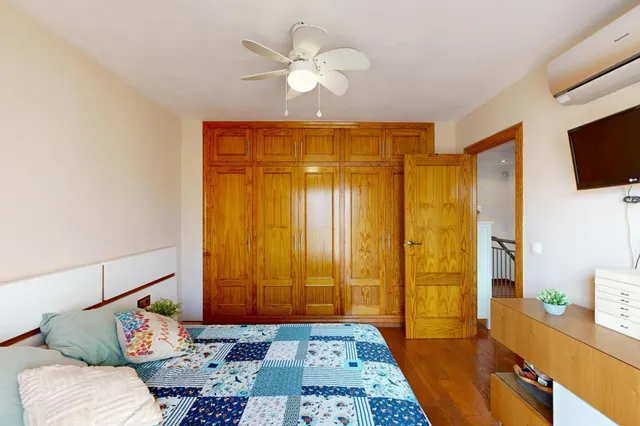 DUPLEX EN ROCHE — 50