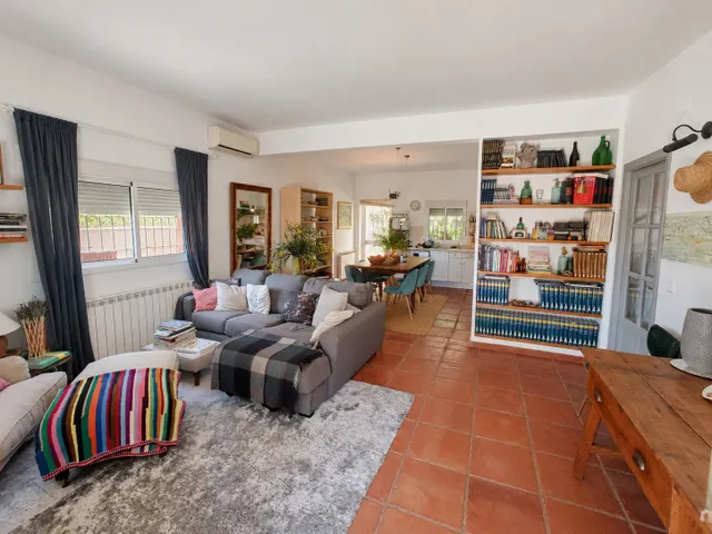 Casa independiente con piscina, porche y jardín en Castilblanco de los Arroyos — 28