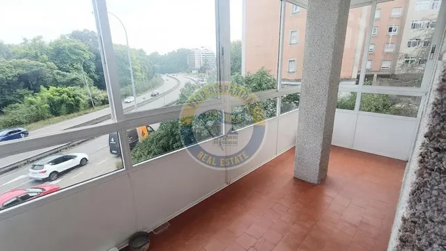CASA INDEPENDIENTE PROXIMA A CASTRELOS — 14