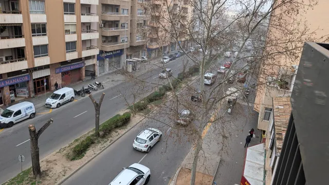 Espacioso piso con balcón y ascensor en Calle Manacor — 35