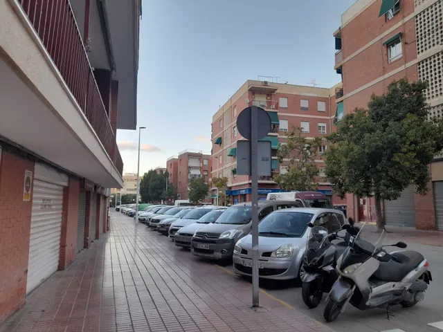 A UN PASO DE TODO. PISO COMPLETAMENTE REFORMADO. — 27