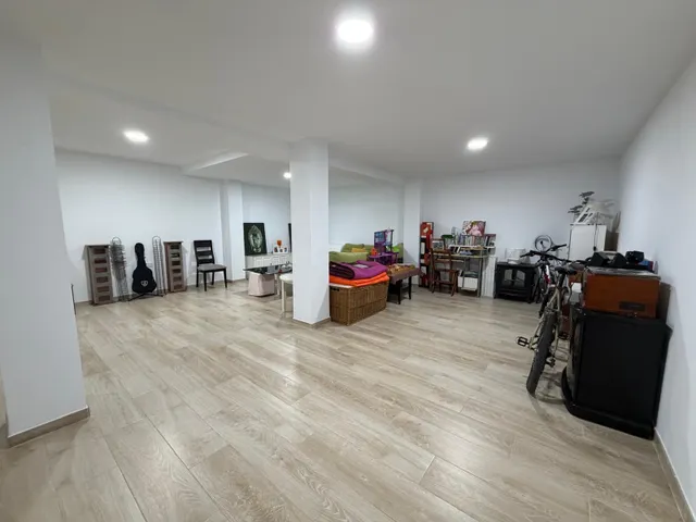 ¡Casa adosada con patio, garaje y sótano en La Victoria, Córdoba! — 43